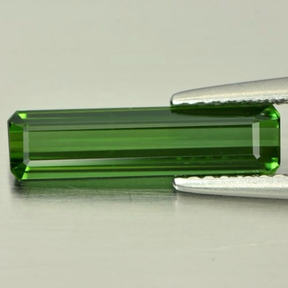 Natural Green Tourmaline 1.71 Ct. VVS Octagon Shape 15 x 4 Mm Gemstone Unheated - Picture 1 of 3